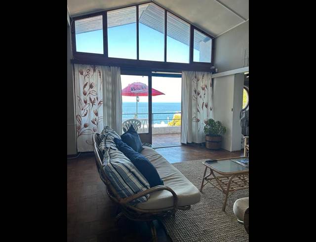 2 BEDROOM PROPERTY TO RENT IN FISH HOEK